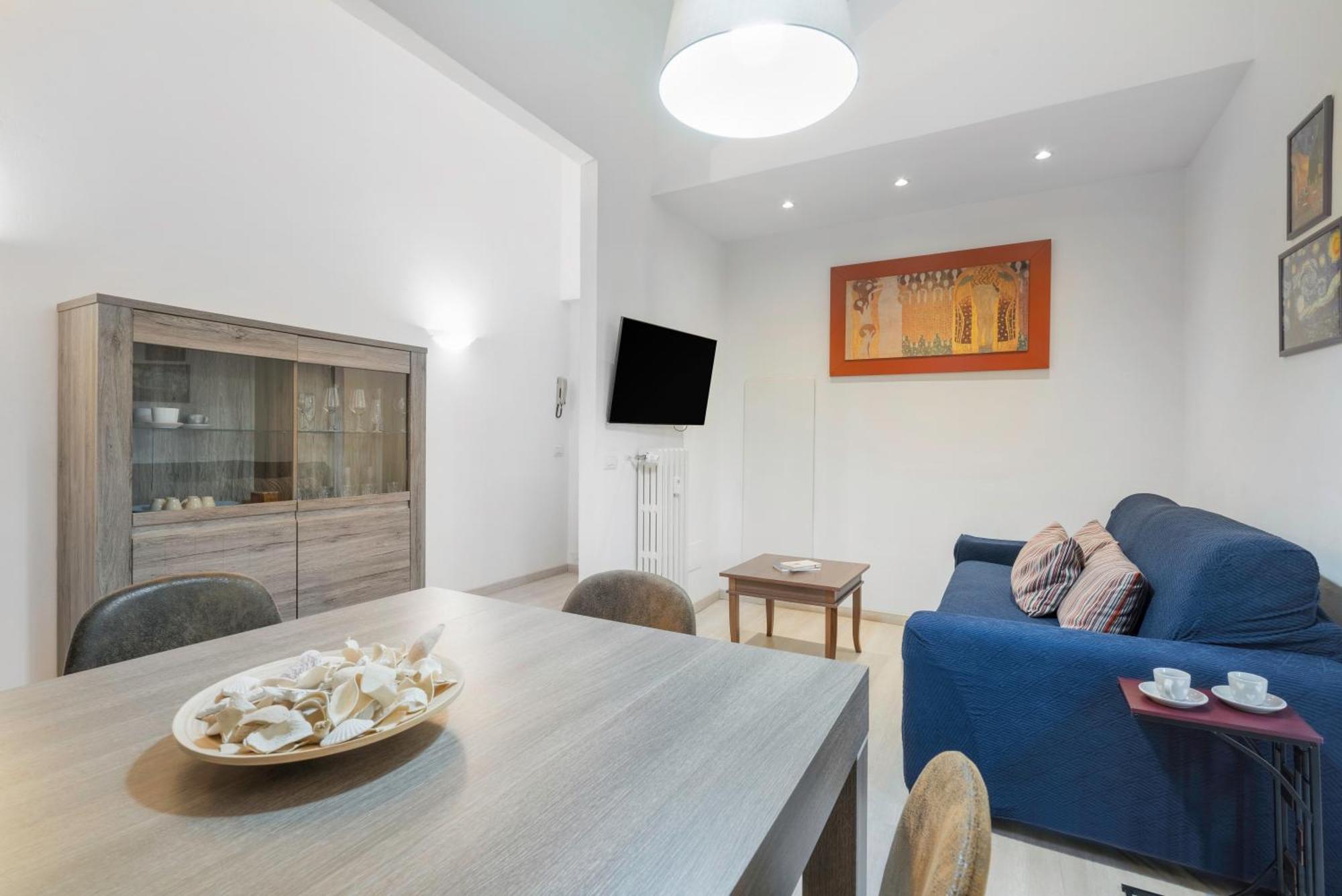 Appartamento Incantevole Con Patio ฟลอเรนซ์ ภายนอก รูปภาพ
