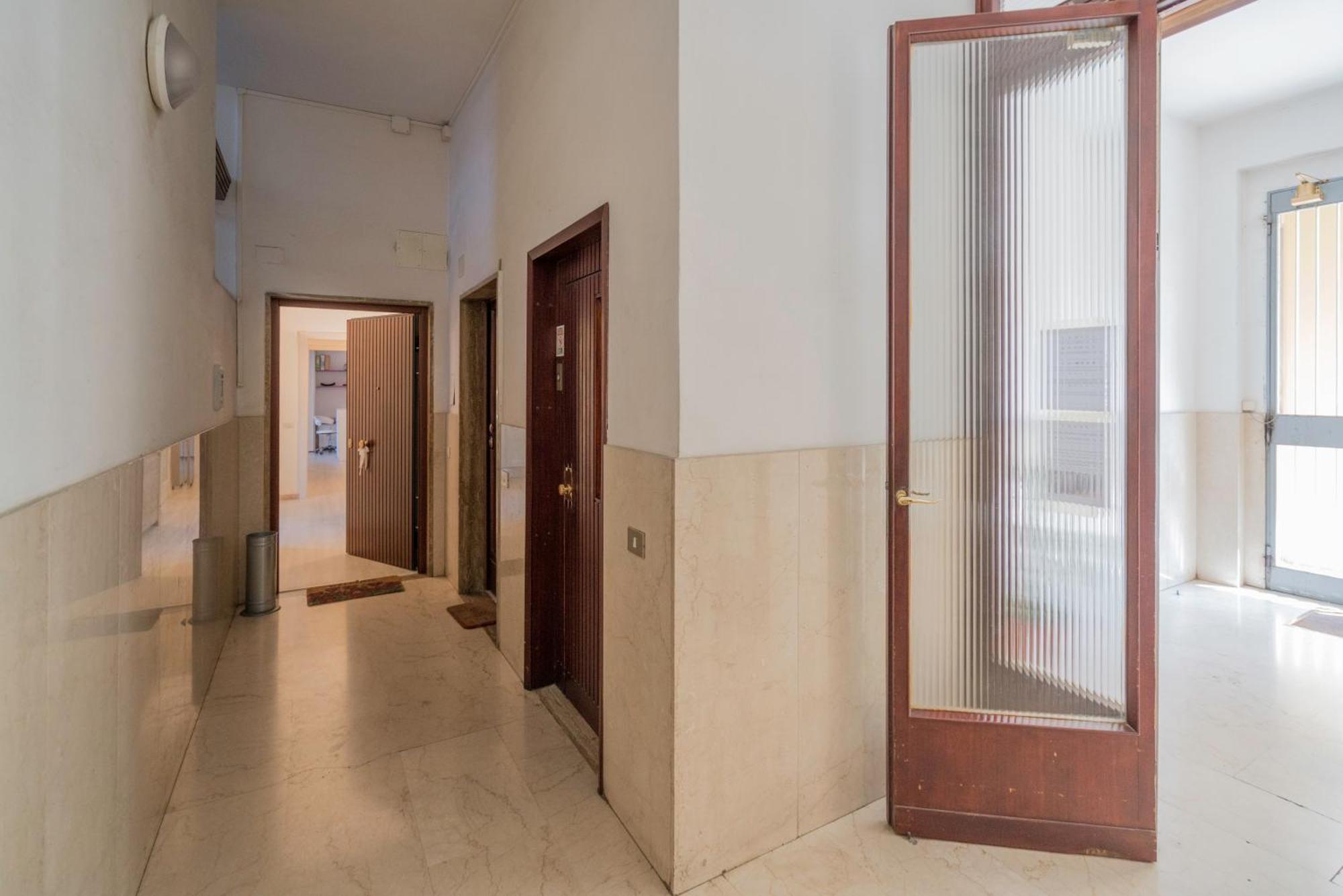 Appartamento Incantevole Con Patio ฟลอเรนซ์ ภายนอก รูปภาพ